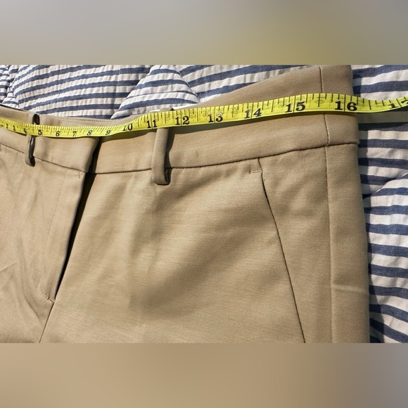 LOFT Women’s Khaki pants size 4 means medium NEW WITH TAG - Picture 6 of 10